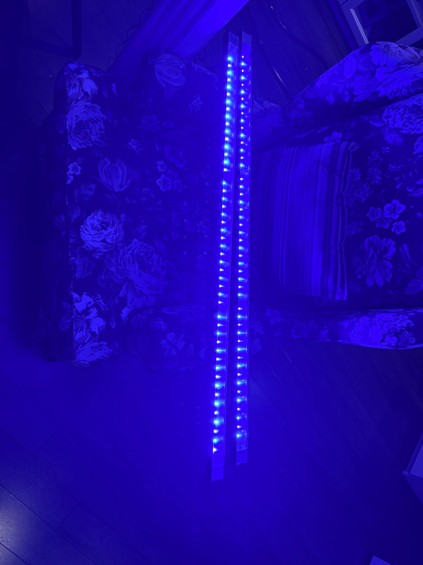 Reefbrite XHO 48” with upgraded PSU and Inline dimmer- in great condition!