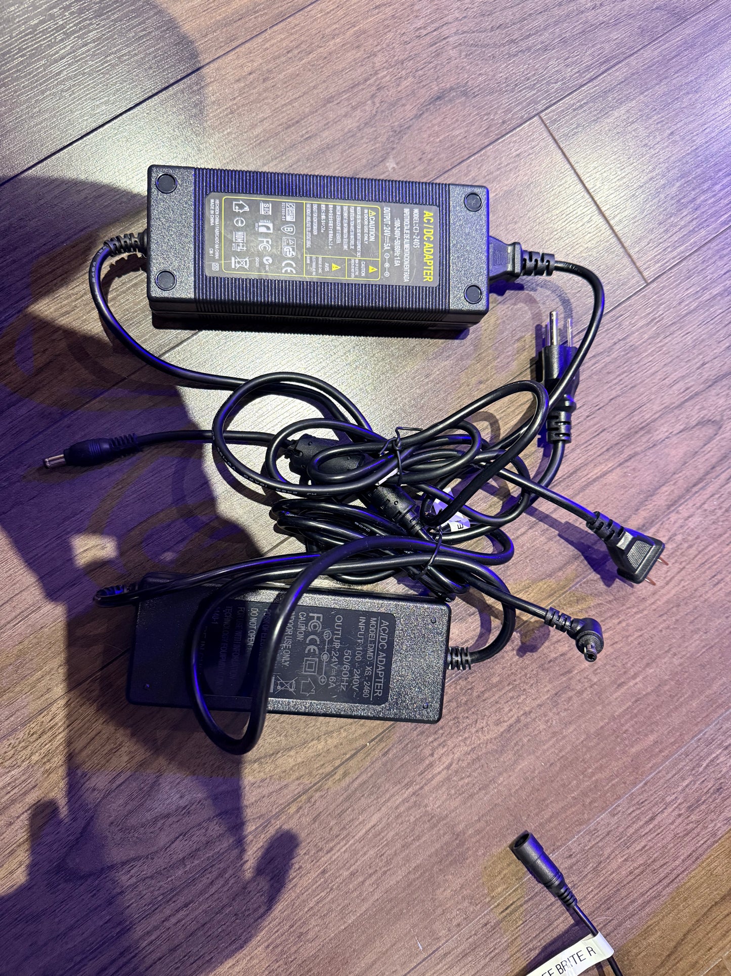 Reefbrite XHO 48” with upgraded PSU and Inline dimmer- in great condition!
