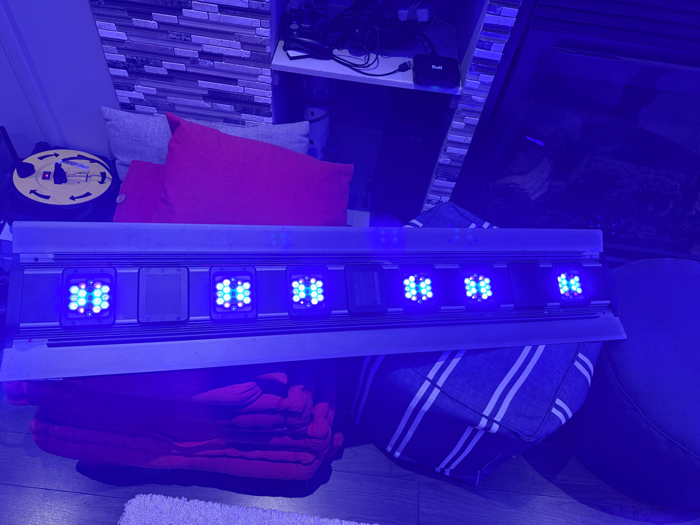 Maxpect Razor X R300 light with Power Supply- like New condition